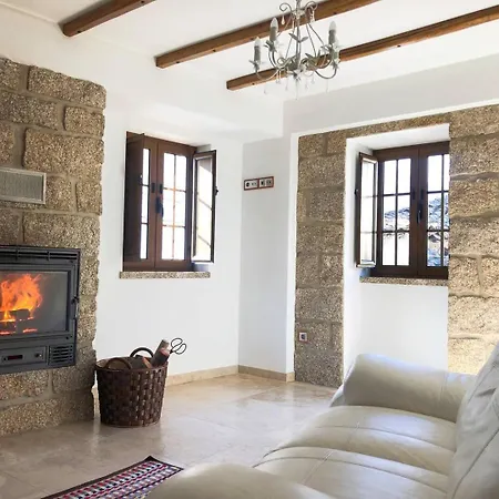 Laje House Fireplace Entire House Wifi Fundao Exterior photo